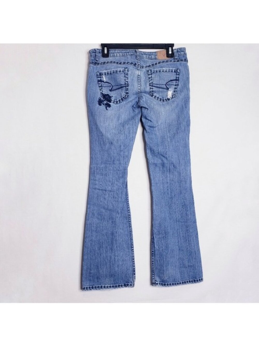 American Eagle Y2K Embroidered Distressed Skinny Flare Leg Jeans Women's Size 6 - Picture 5 of 13
